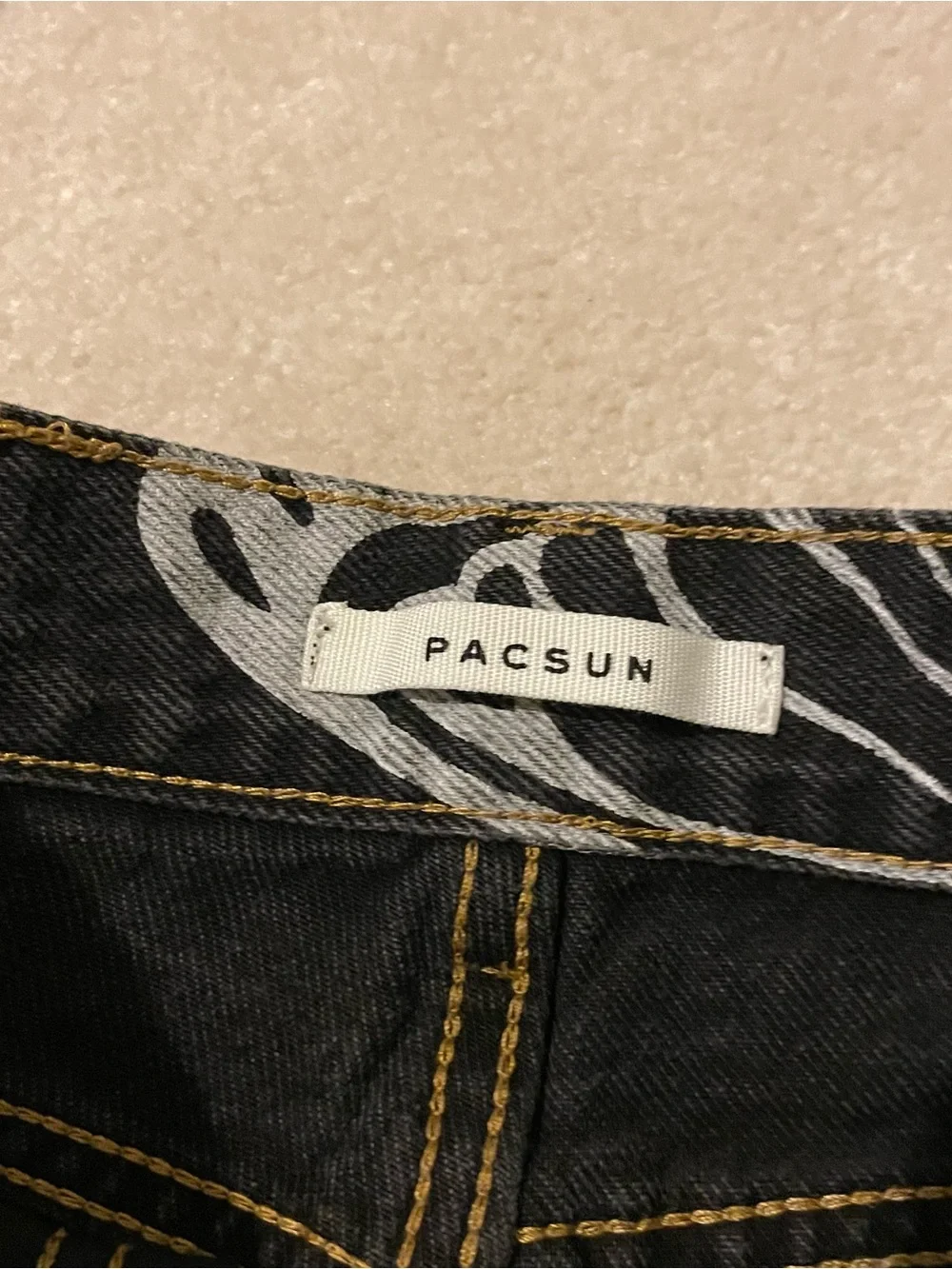 PACSUN butterfly cropped jeans-size 24 like new - Picture 7 of 9